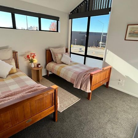 Luxury 2 Bedroom By St James Park Christchurch Exteriör bild