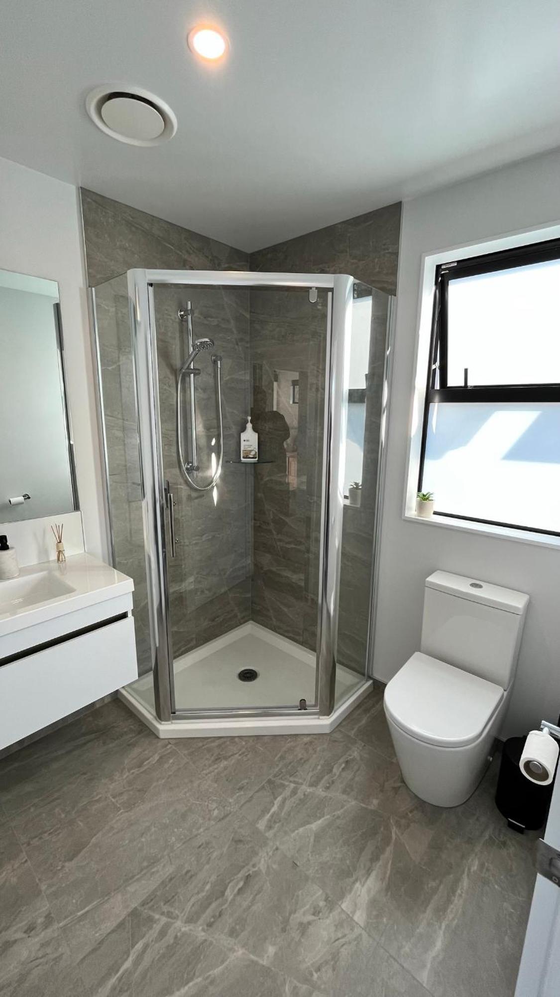 Luxury 2 Bedroom By St James Park Christchurch Exteriör bild